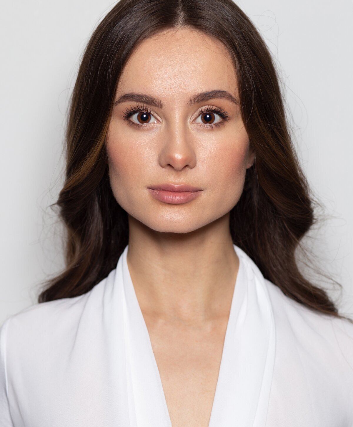 Londonderry rf microneedling model with brown hair